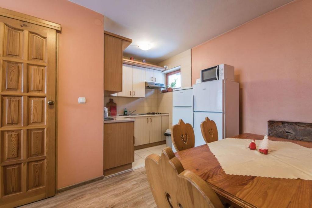 Pokoje Goscinne Pod Grapa Zakopane Buitenkant foto